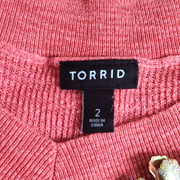 torrid Tops - TORRID COLD SHOULDER TEE SOFT PLUSH 3/4 SLEEVE 2